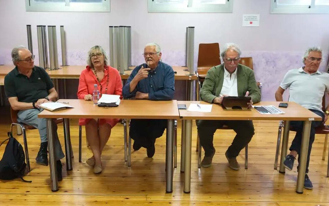 Colectivos y profesionales sanitarios de Huesca piden que no se traslade el Hospital de Día